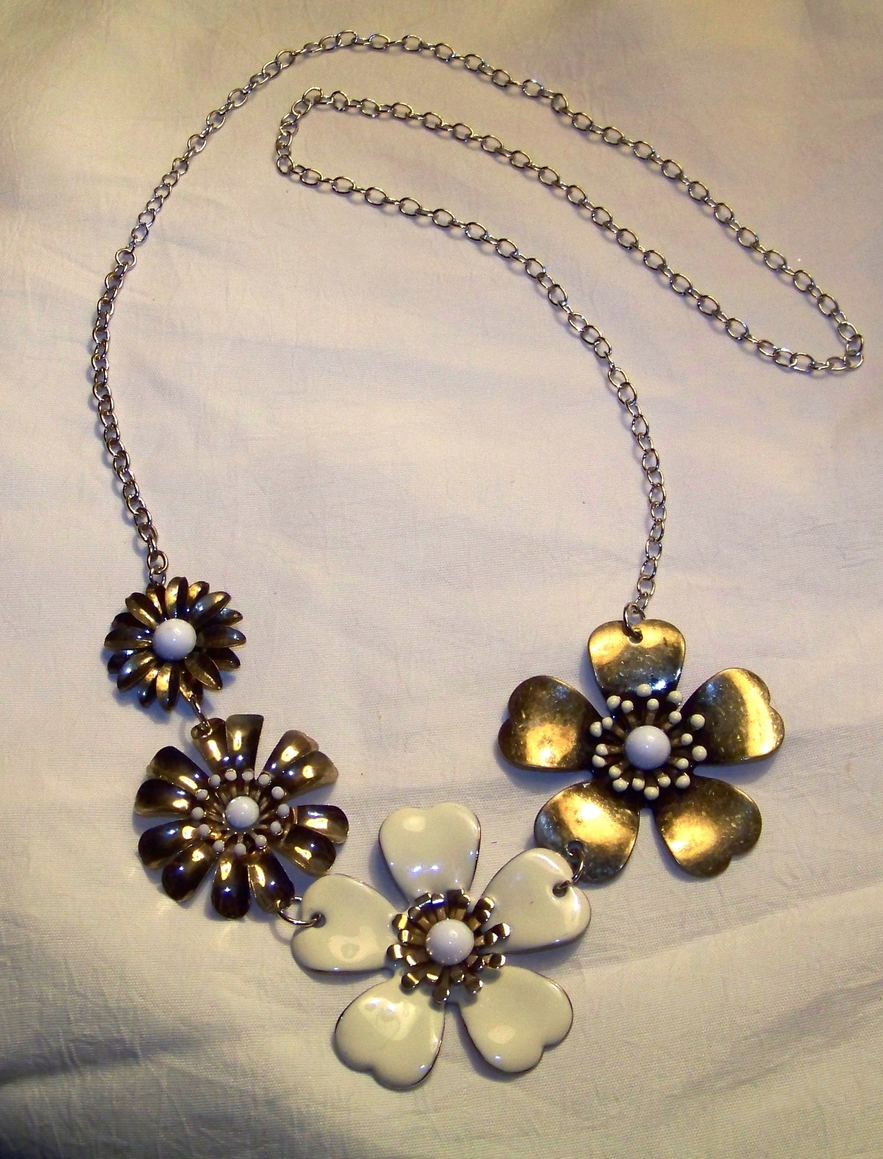 flower necklace
